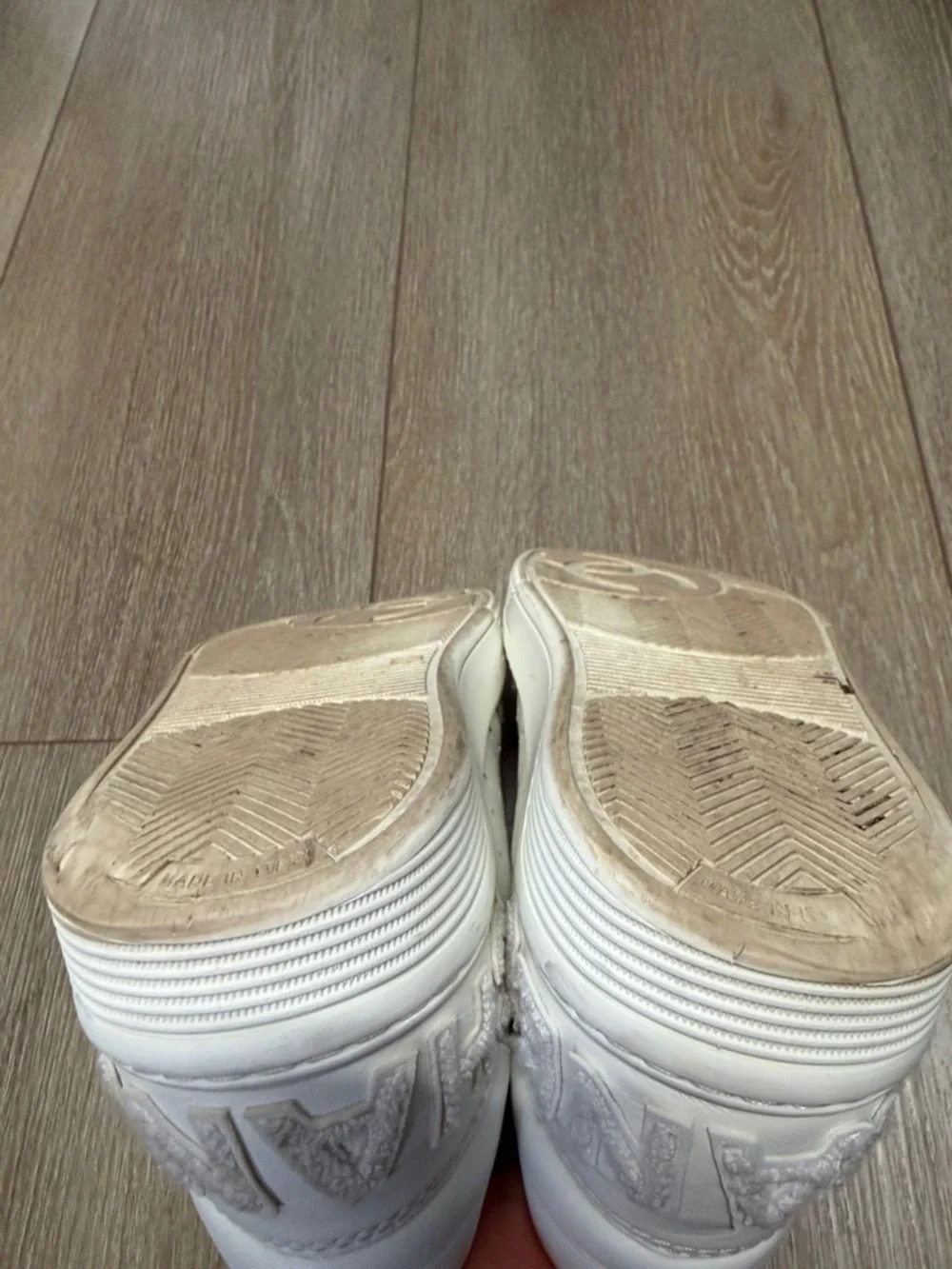 2020 Interlocking CC Logo sneakers - Picture 5 of 6